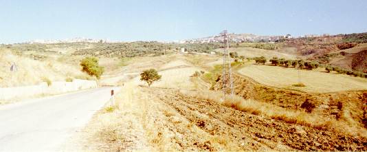 GRASSANO sur la colline argileuse en province de MATERA
