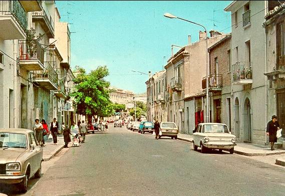 Viale R. Margherita.jpg (8158 byte)